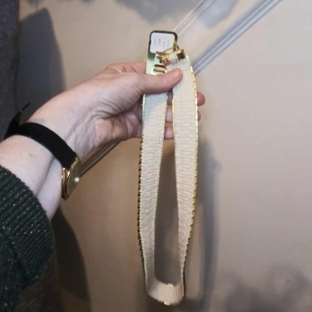 Vintage Gold Metal Stretchy Mermaid Scale Belt With Flower Decorated Buckle - Picture 8 of 10